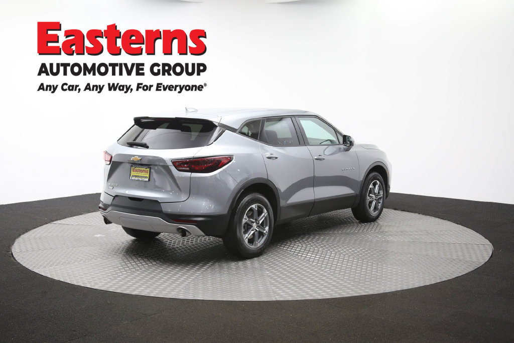 Used 2025 Chevrolet Blazer LT FWD image 45