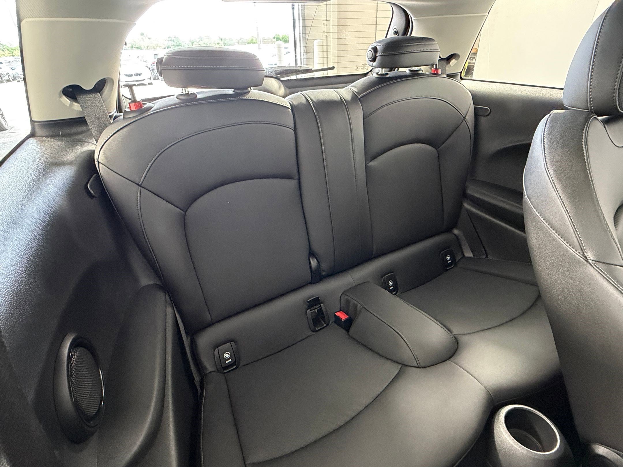 Used 2023 MINI Cooper S image 33