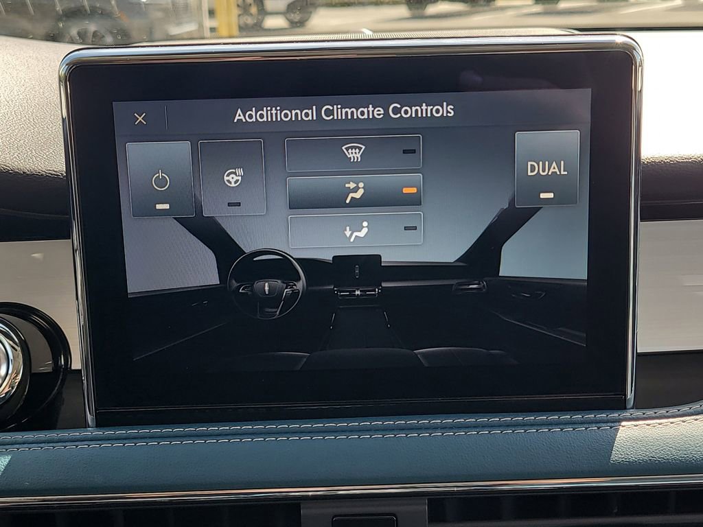 Certified 2020 Lincoln Corsair Reserve w/ Equipment Group 202A image 21