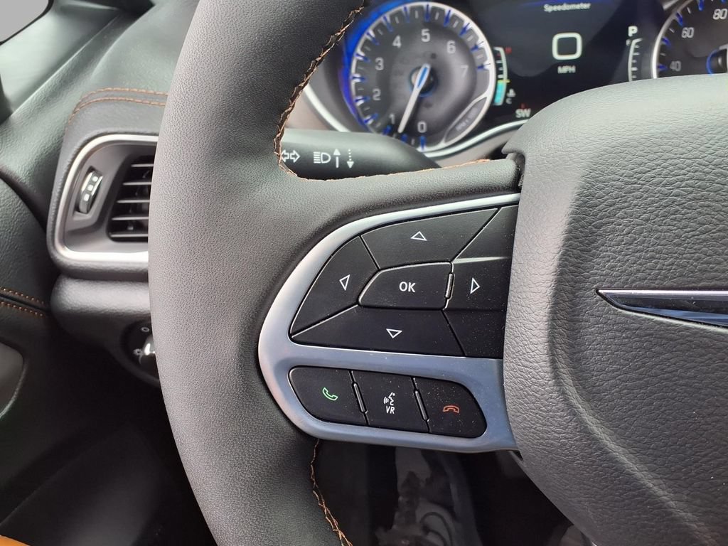 New 2026 Chrysler Pacifica Pinnacle AWD/4WD image 13