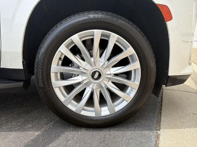 Certified 2023 Cadillac Escalade ESV Luxury w/ LPO, Illumination Package AWD/4WD image 12