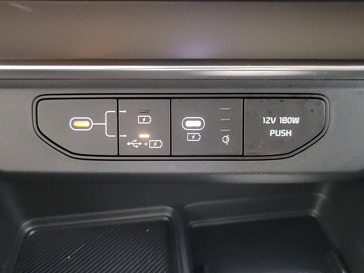 Used 2026 Kia Carnival SX FWD image 35