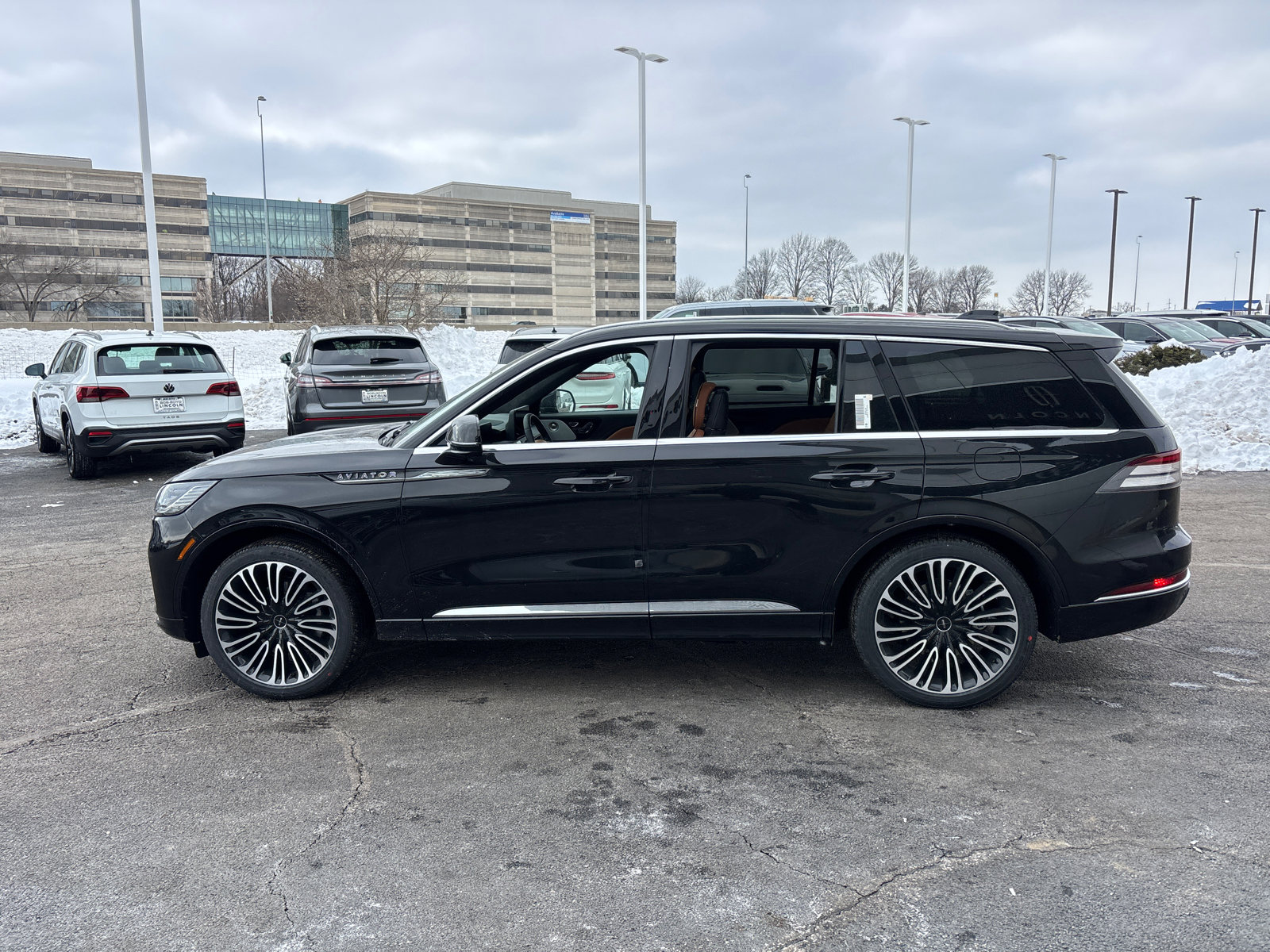 New 2026 Lincoln Aviator Black Label w/ Dynamic Handling Package image 4