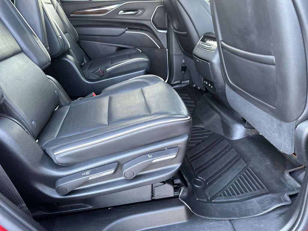 Used 2021 Cadillac Escalade Premium Luxury RWD image 34