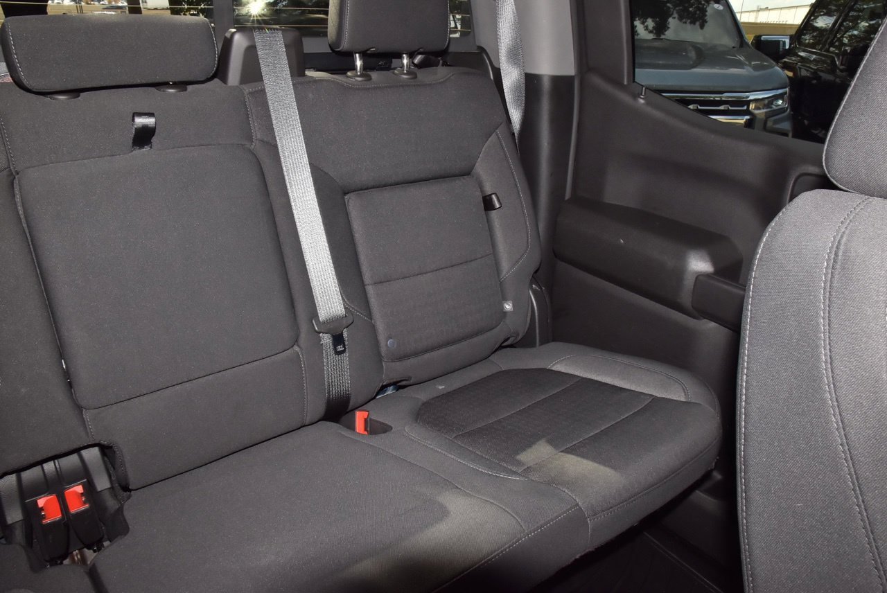 Used 2021 Chevrolet Silverado 1500 LT w/ Convenience Package II AWD/4WD image 21
