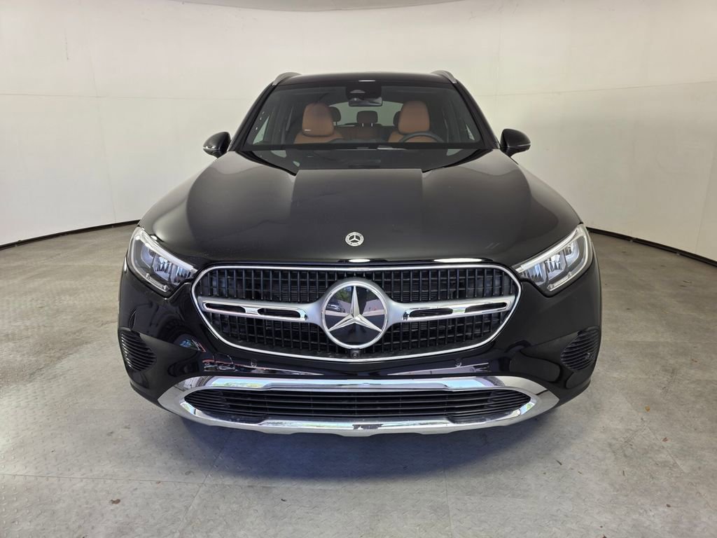 New 2026 Mercedes-Benz GLC 300 image 2