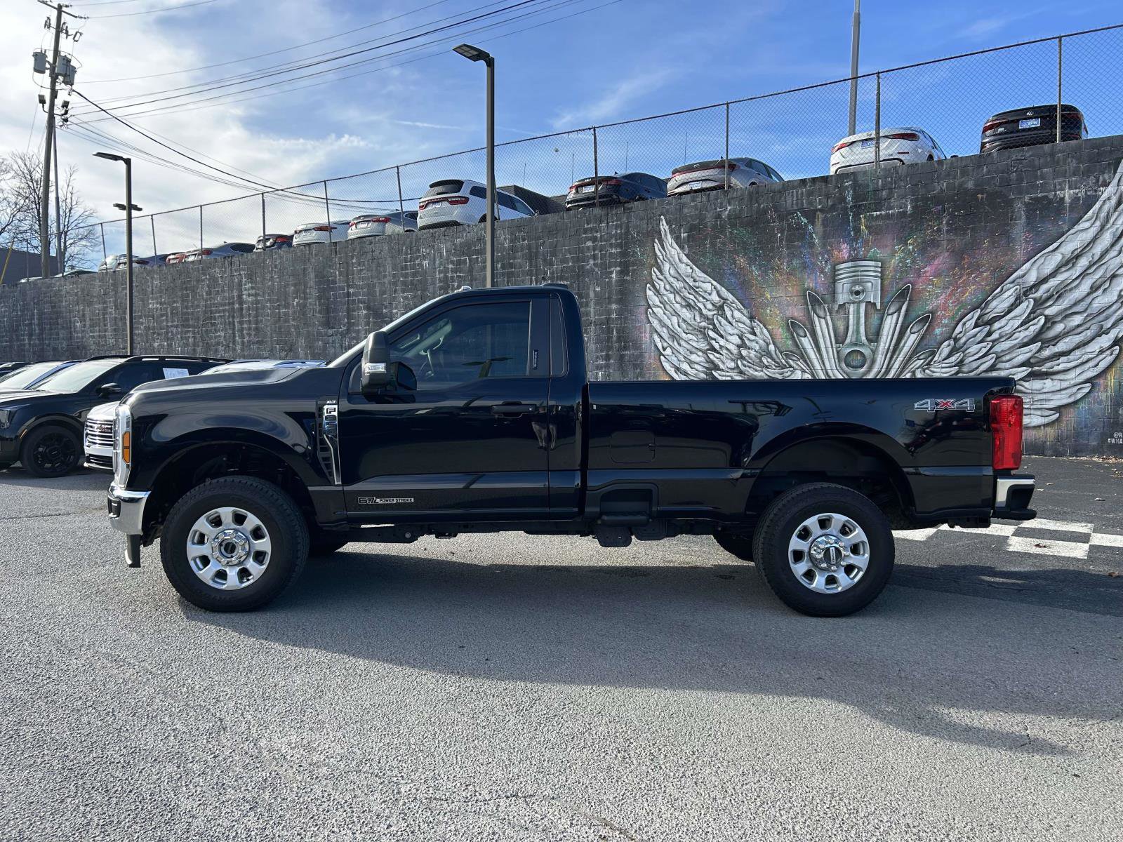 Used 2024 Ford F350 XLT image 6