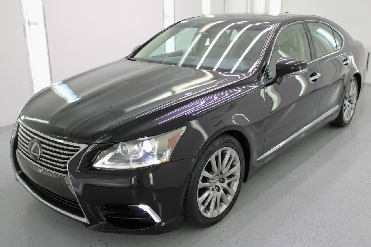 Used 2017 Lexus LS 460 w/ Comfort Package RWD image 4