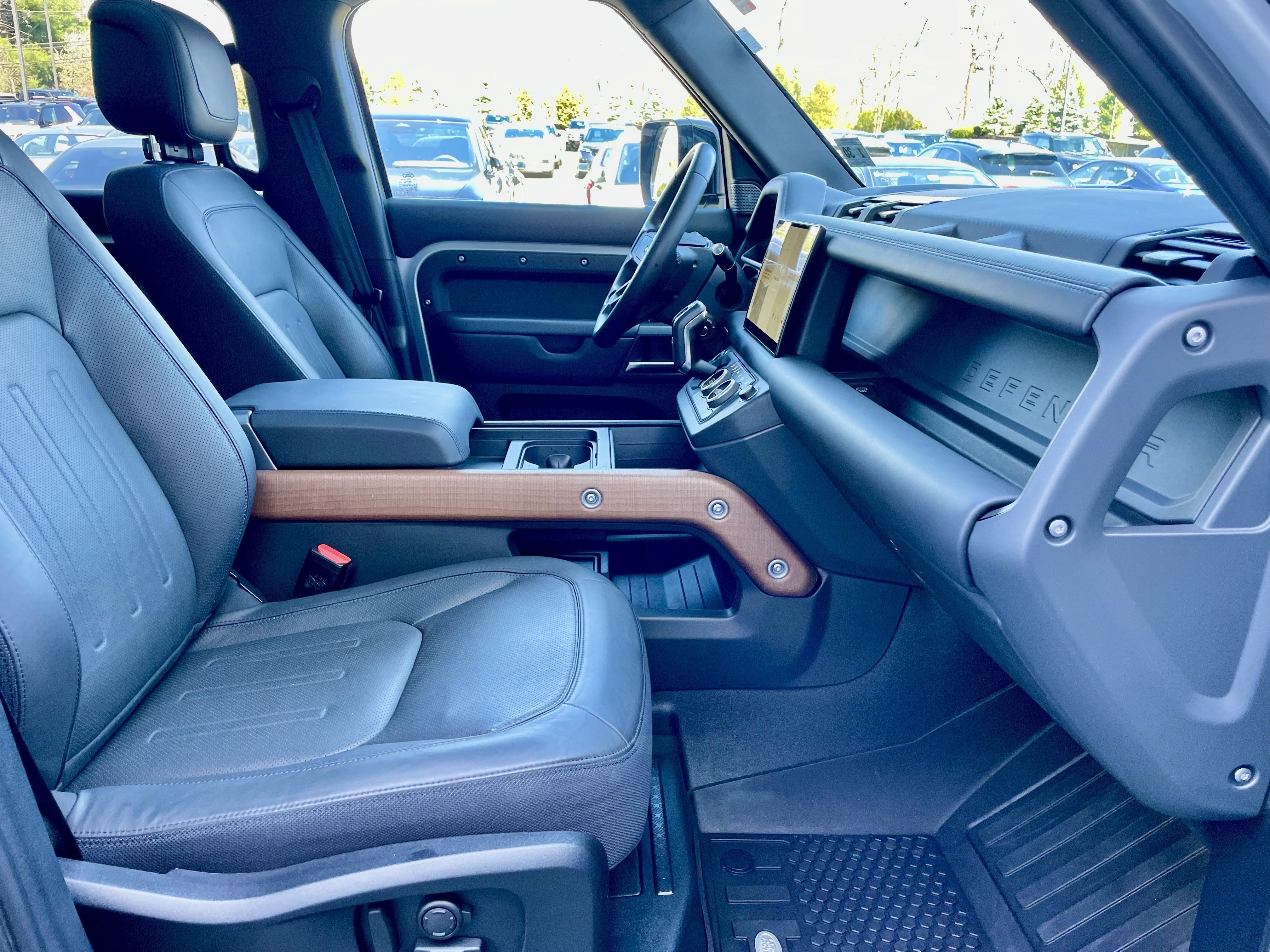 Certified 2024 Land Rover Defender 110 X image 15