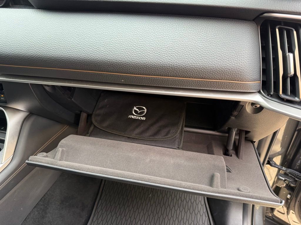 Used 2024 MAZDA CX-90 Plug-In Hybrid w/ Premium Pkg image 19