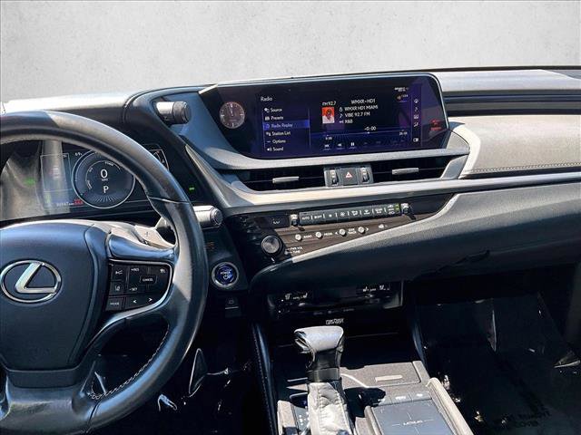 Used 2020 Lexus ES 300h w/ Premium Package image 8