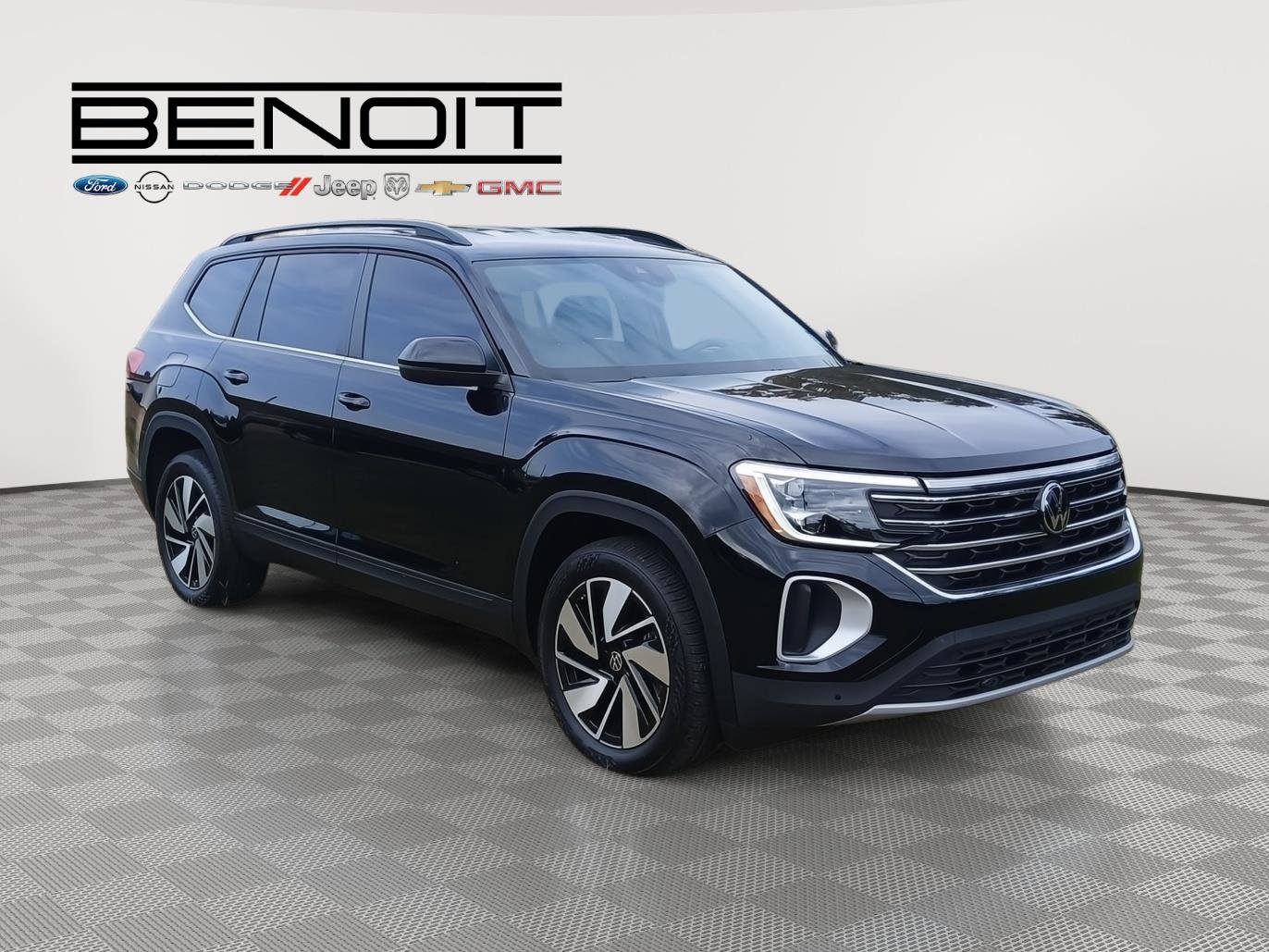 Used 2024 Volkswagen Atlas SE image 3