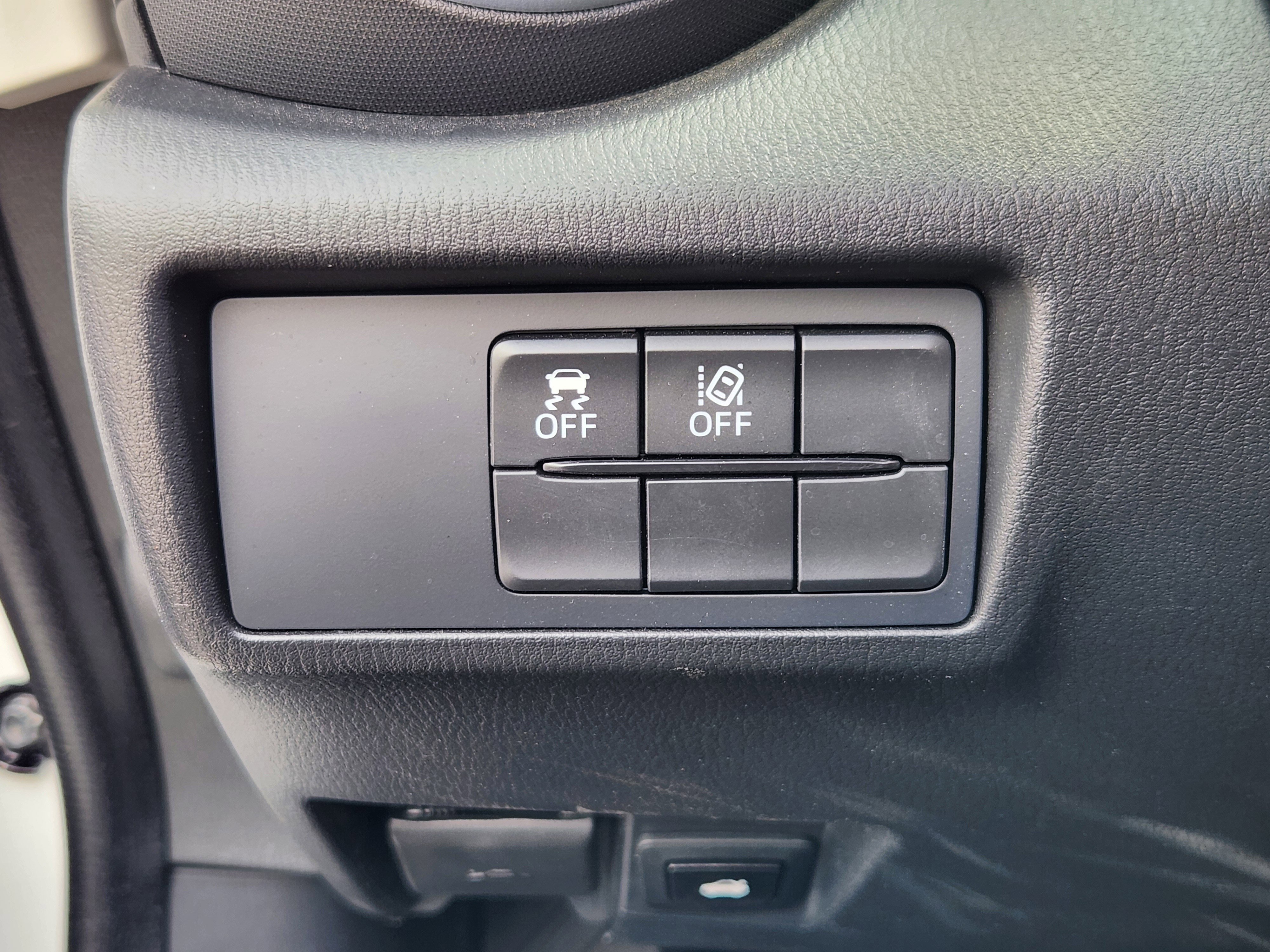 Used 2019 MAZDA MX-5 Miata Grand Touring RWD image 26