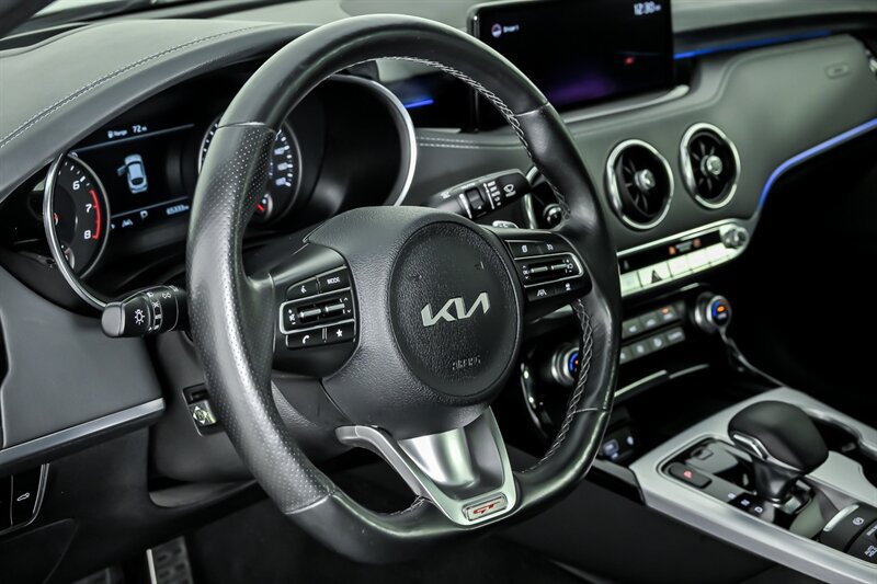 Used 2022 Kia Stinger GT2 AWD/4WD image 25