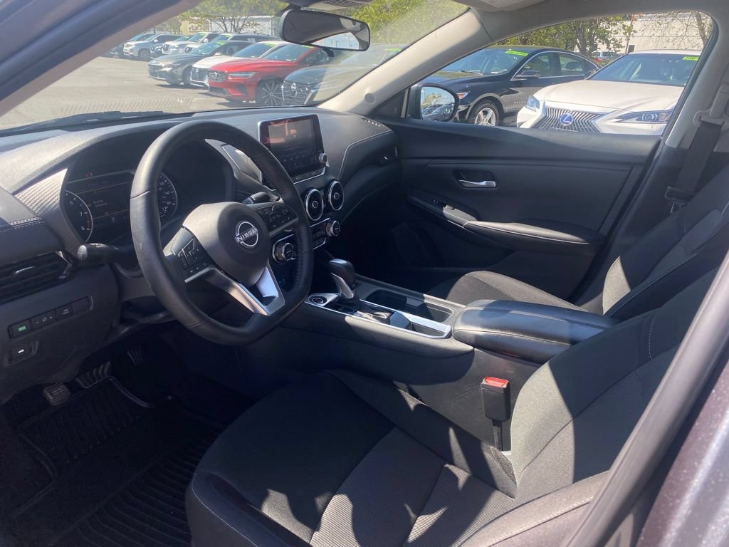 Used 2025 Nissan Sentra SV w/ All-Weather Package FWD image 9