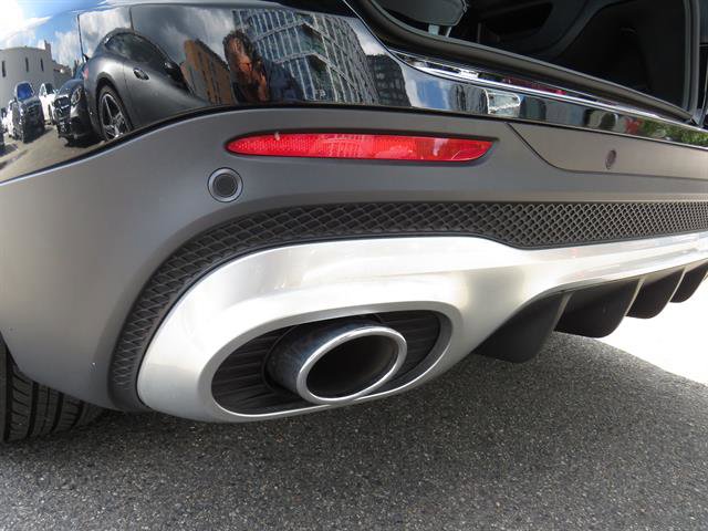 Used 2025 Mercedes-Benz GLB 35 AMG 4MATIC image 35