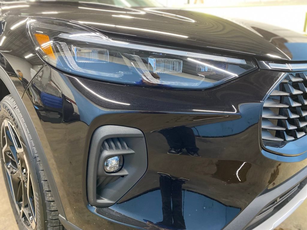 New 2026 Ford Escape Platinum w/ Premium Technology Package image 2