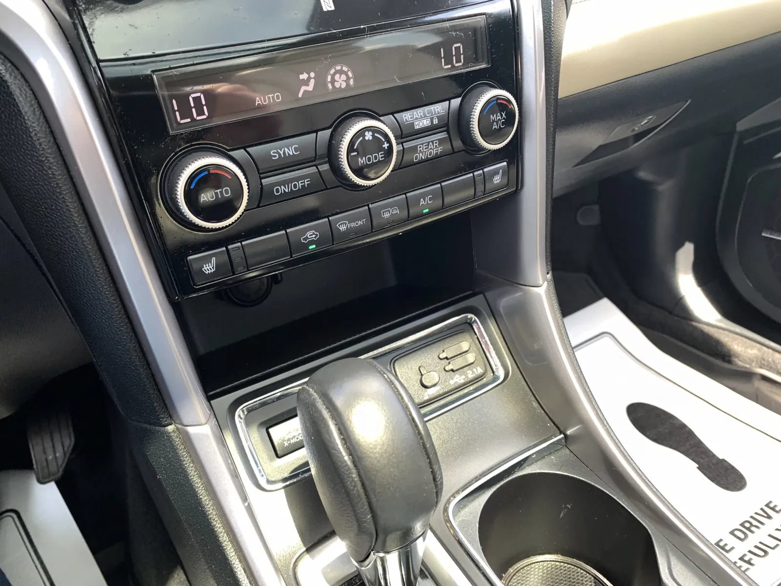 Used 2020 Subaru Ascent Limited w/ Technology Package AWD/4WD image 17