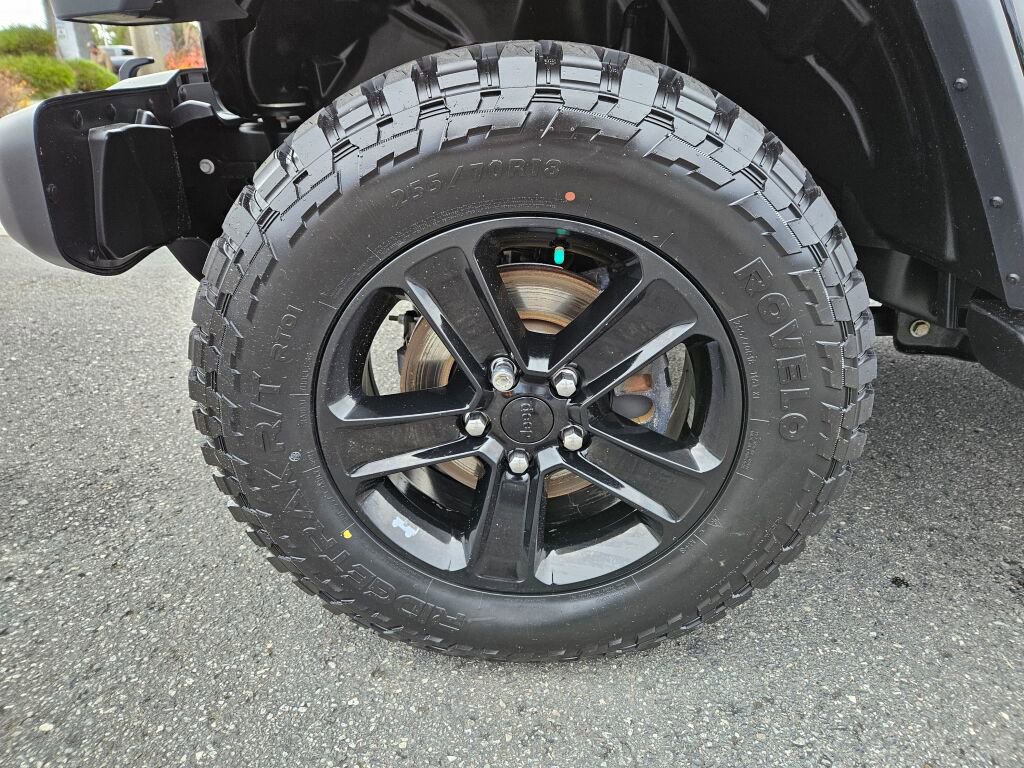 Used 2021 Jeep Wrangler Unlimited Sahara image 9