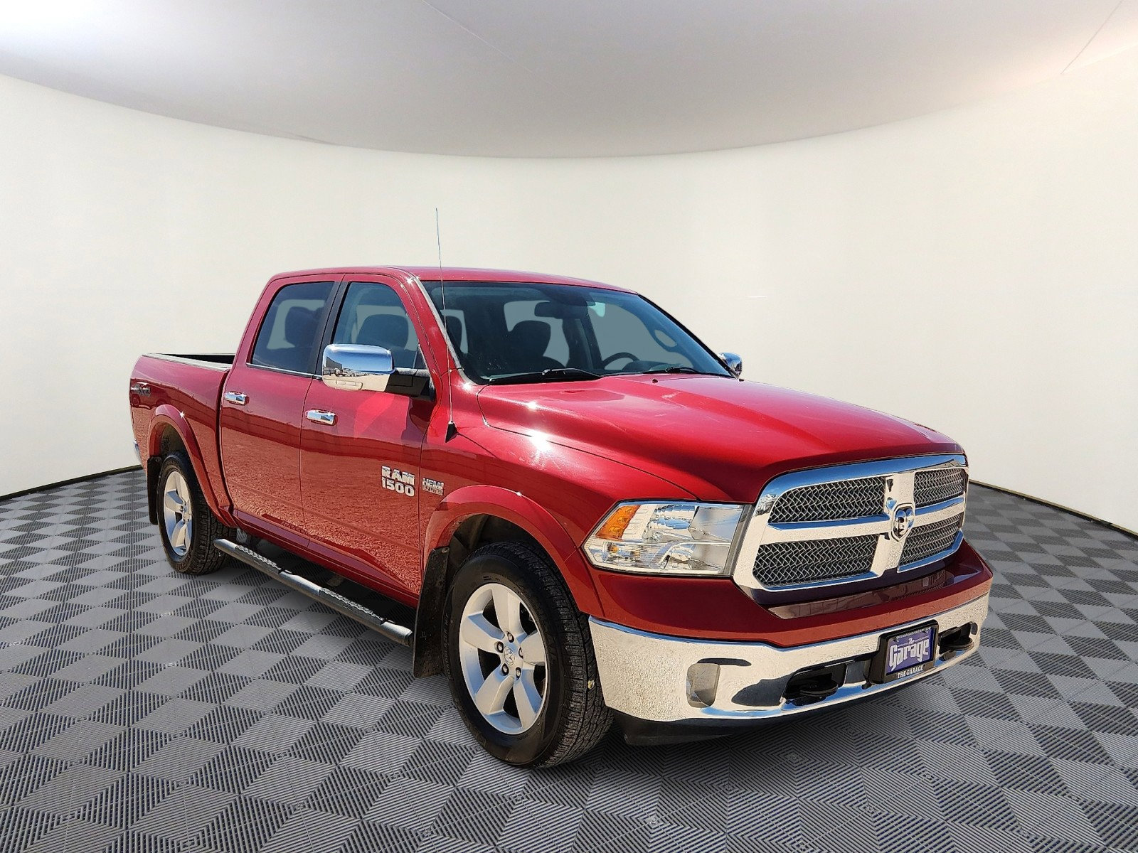 Used 2018 RAM 1500 SLT AWD/4WD image 6