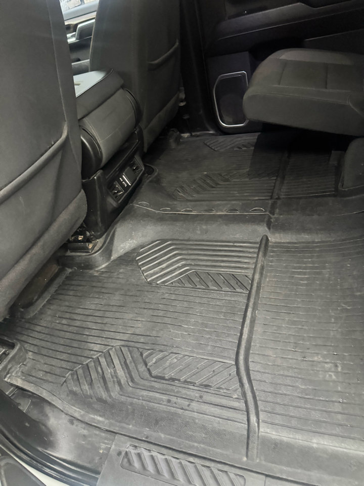 Used 2024 Chevrolet Silverado 2500 LT image 24