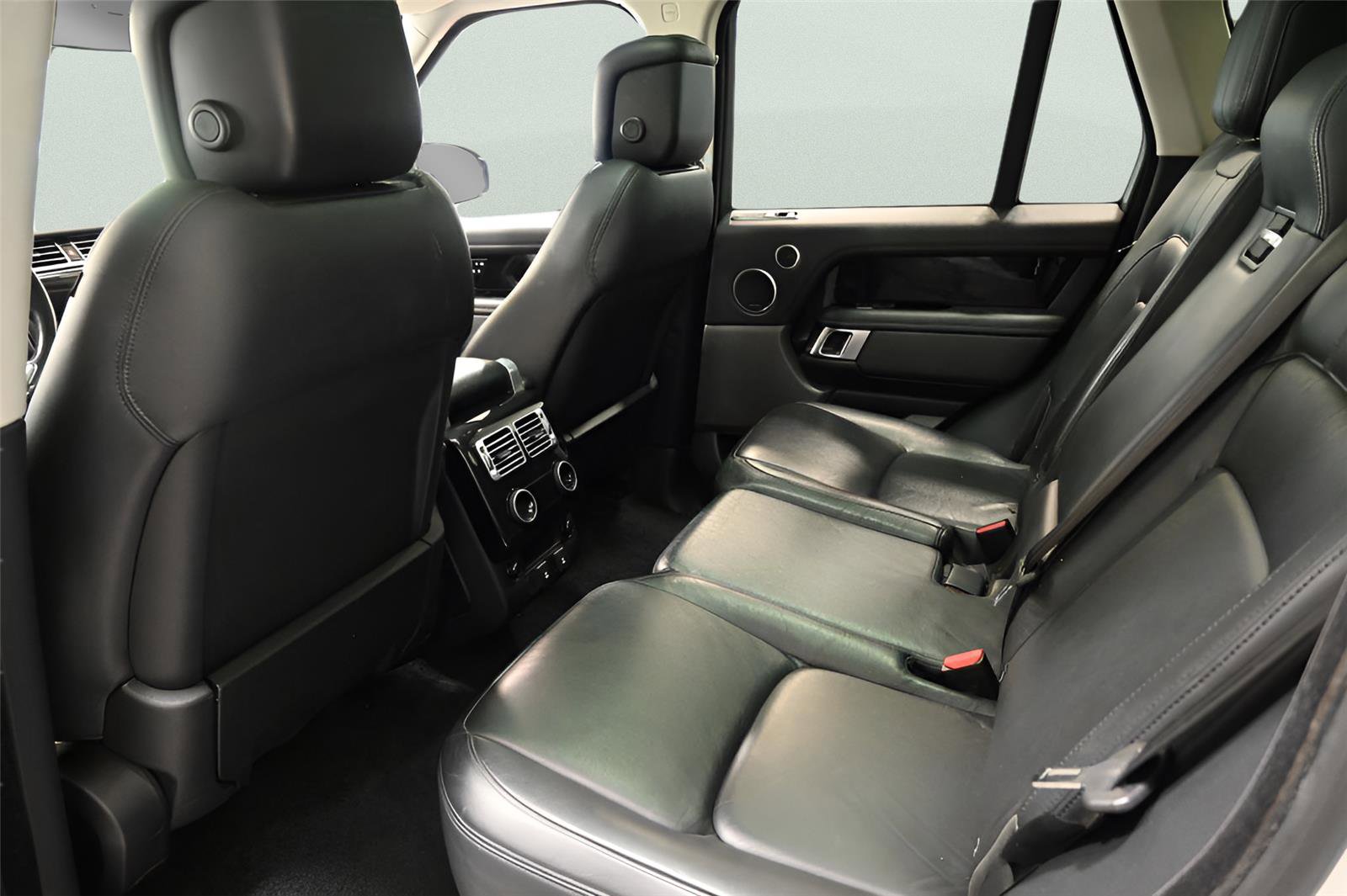 Used 2018 Land Rover Range Rover AWD/4WD image 15
