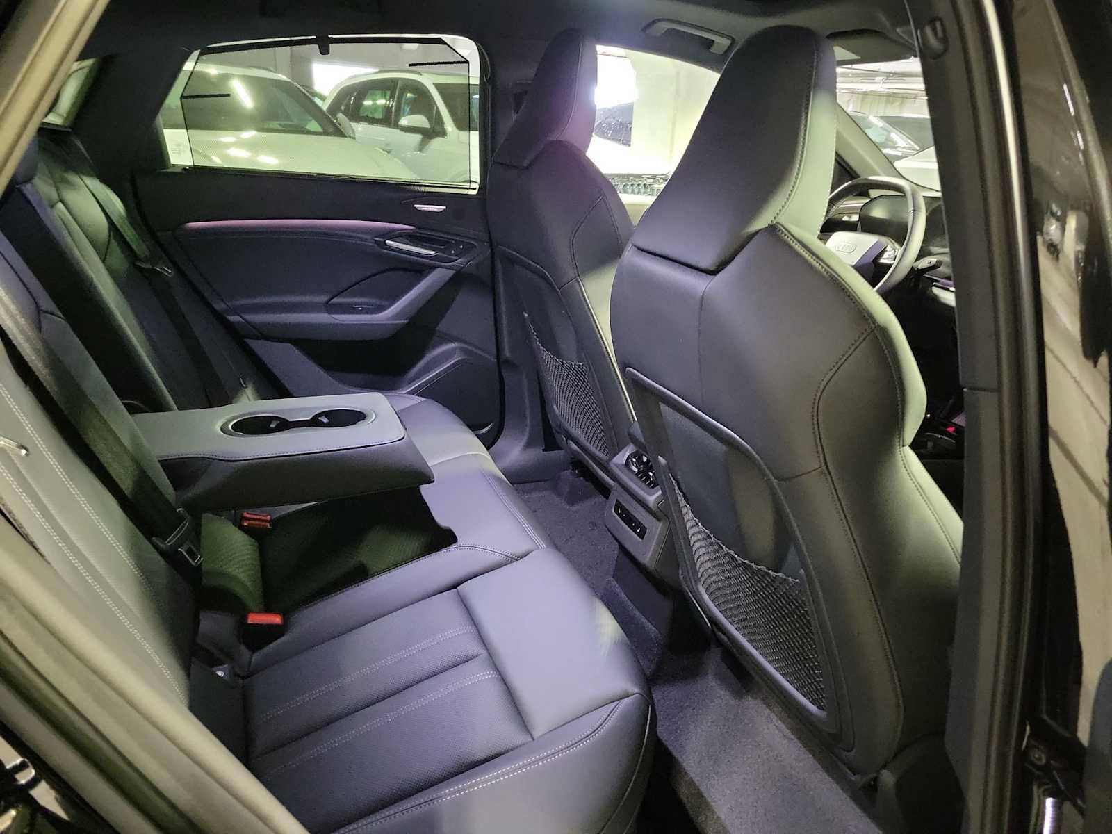 New 2027 Audi SQ6 e-tron Premium Plus AWD/4WD image 17