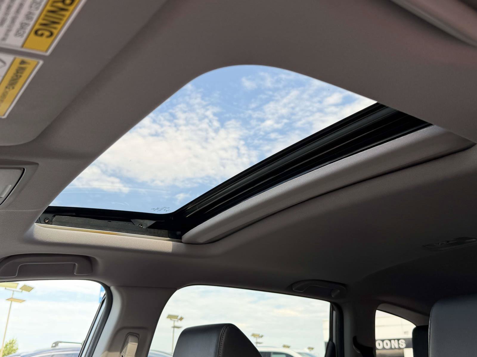 Used 2017 Honda CR-V EX-L image 10