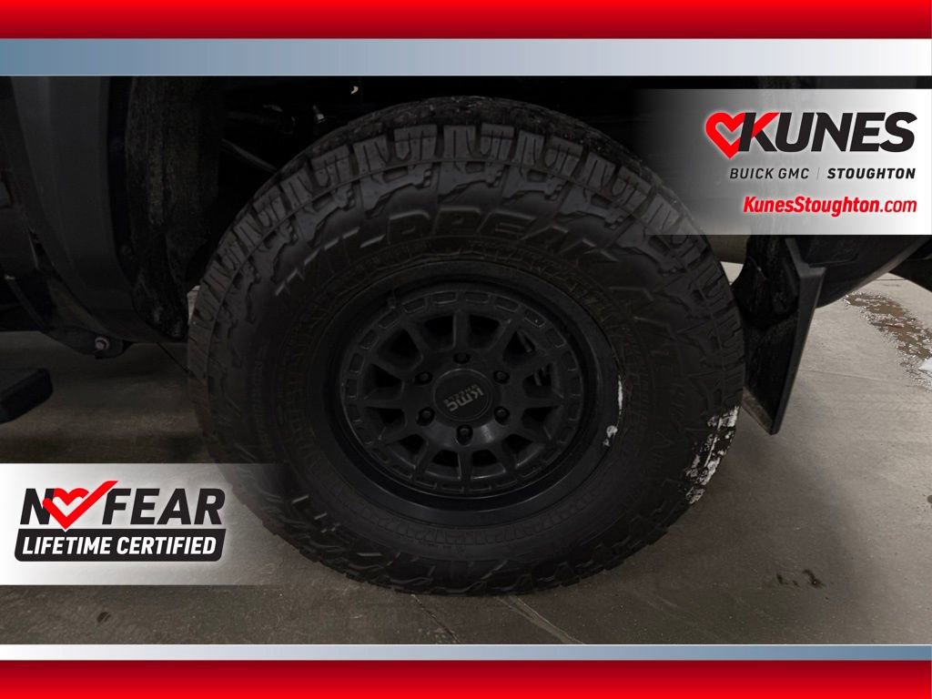 Used 2024 Toyota Tacoma TRD Off-Road image 18