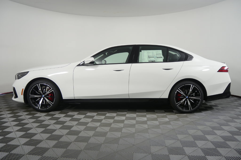 New 2027 BMW 530i w/ M Sport Package RWD image 7