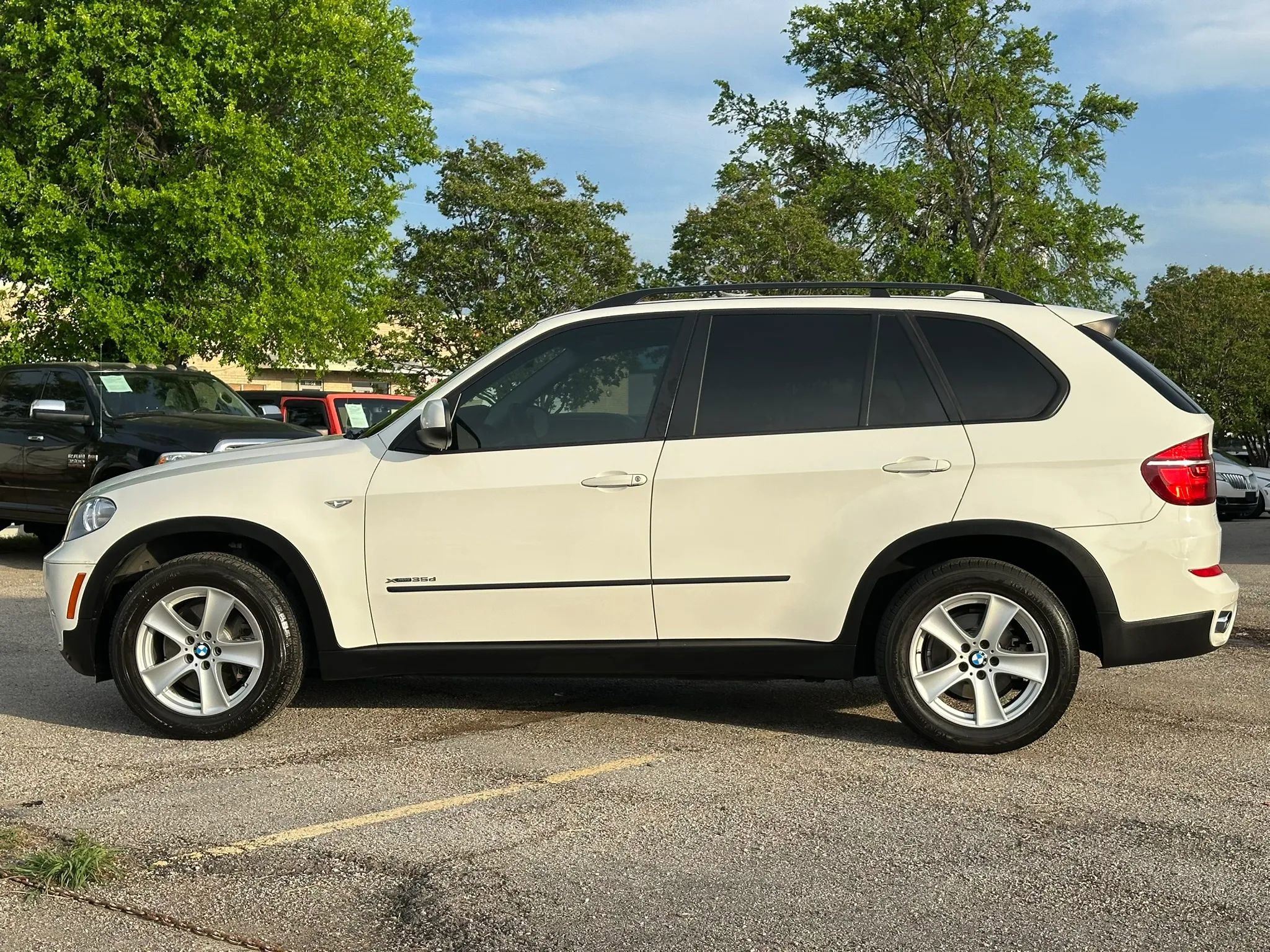 Used 2012 BMW X5 xDrive35d image 3