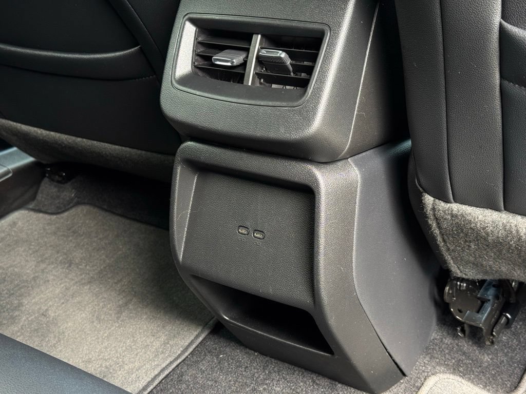 Used 2024 Chevrolet Equinox EV LT FWD image 15