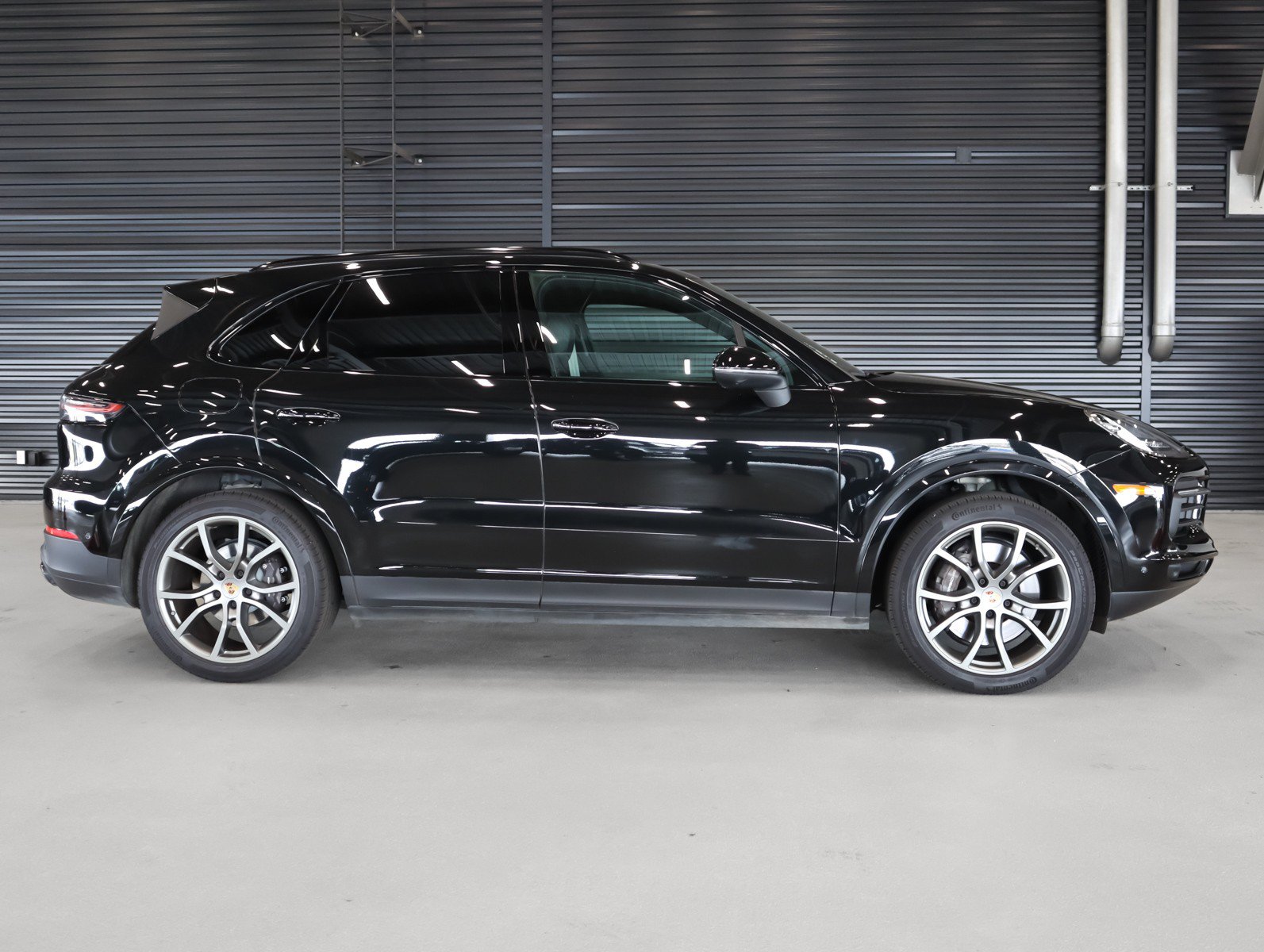 Certified 2023 Porsche Cayenne Platinum Edition AWD/4WD image 11