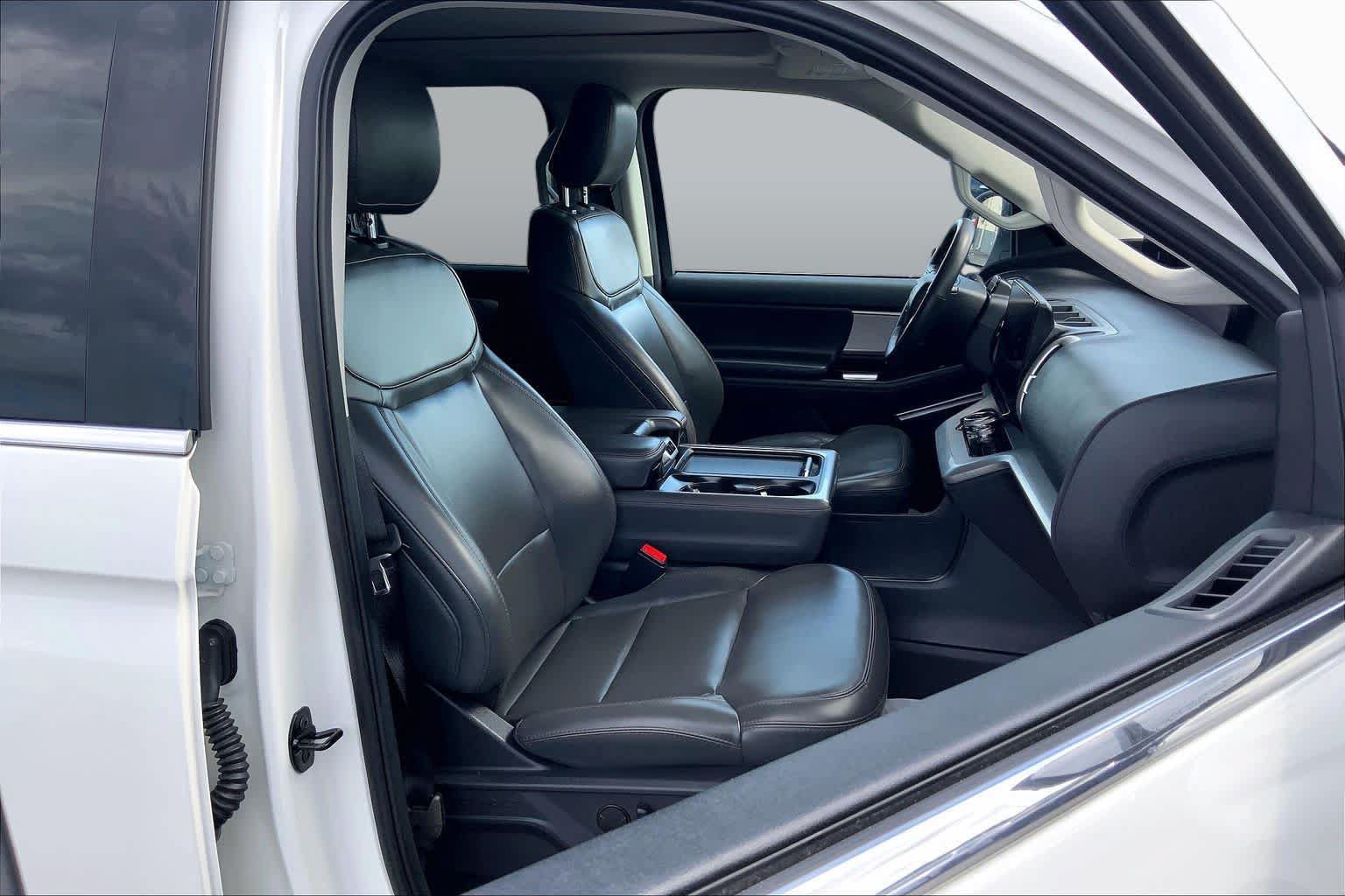 Certified 2025 Ford Expedition Max Active RWD image 9
