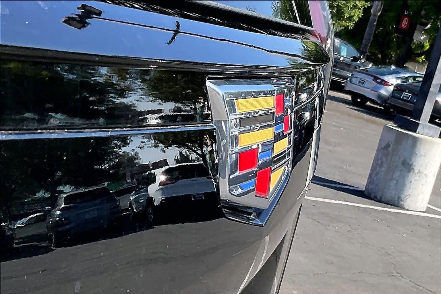 Used 2023 Cadillac Escalade Sport Platinum AWD/4WD image 30