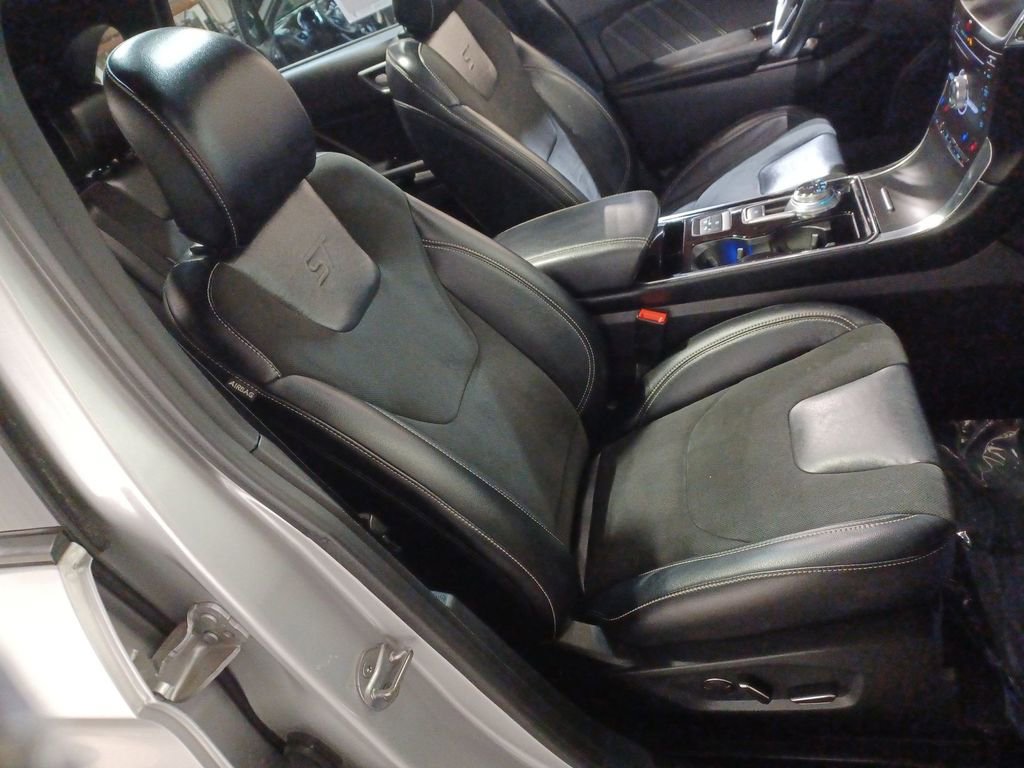 Used 2019 Ford Edge ST w/ Equipment Group 401A image 26