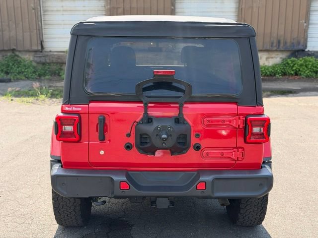 Used 2019 Jeep Wrangler Unlimited Sahara AWD/4WD image 6