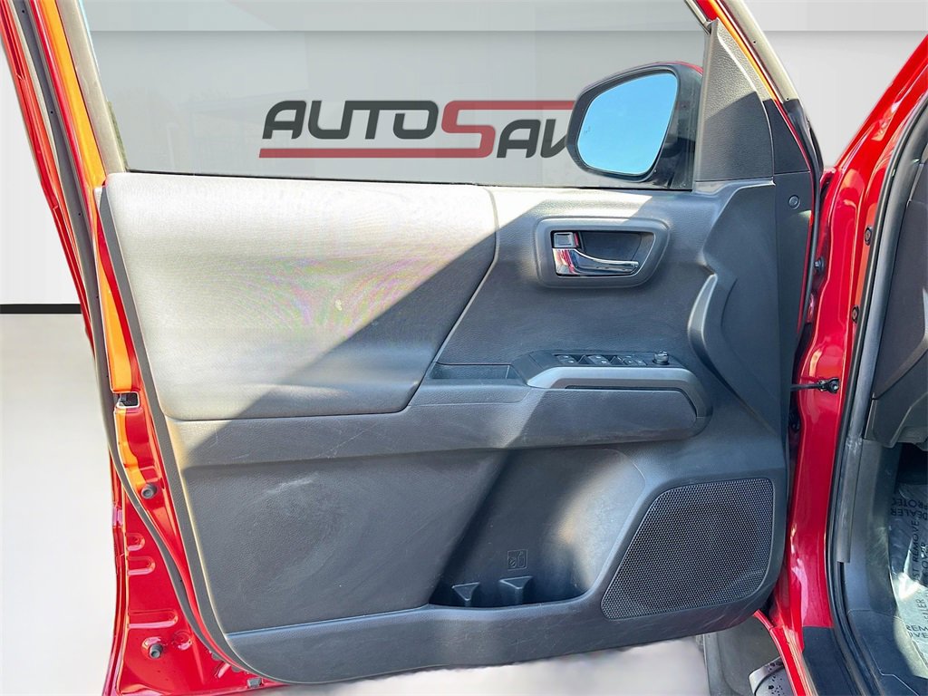 Used 2022 Toyota Tacoma TRD Sport image 17