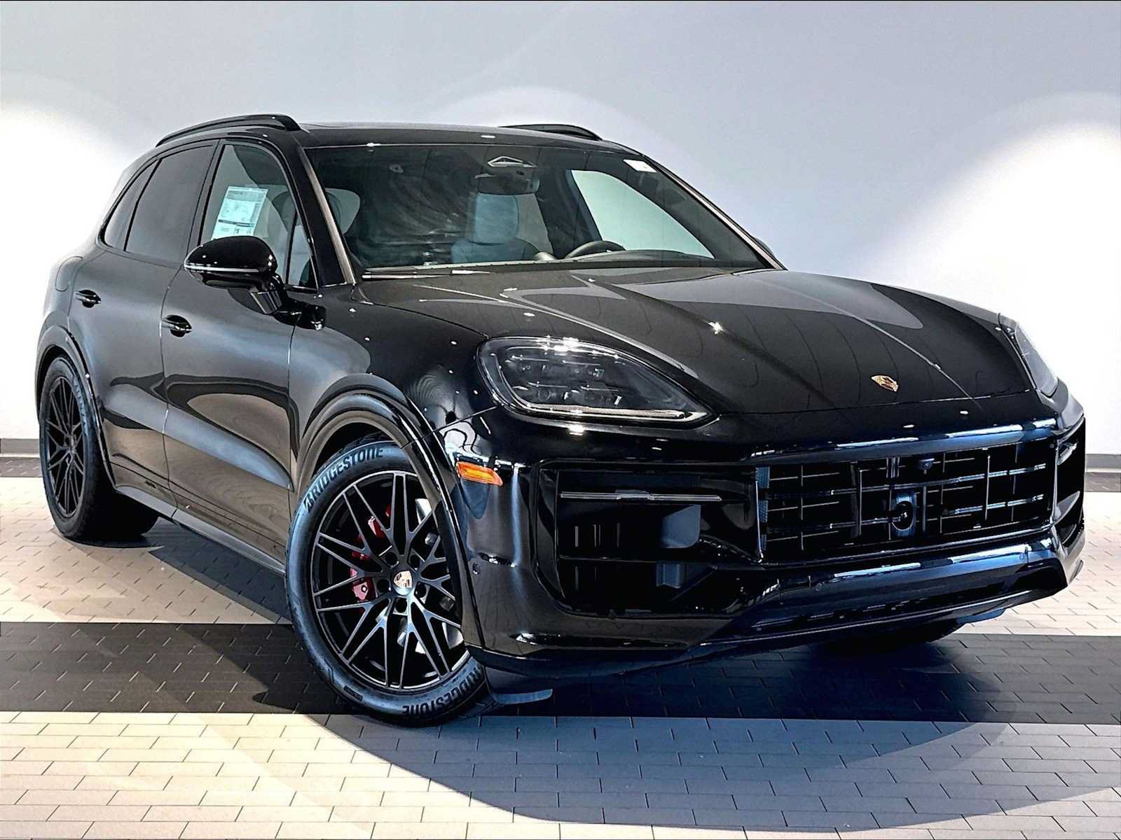 New 2026 Porsche Cayenne GTS AWD/4WD image 9