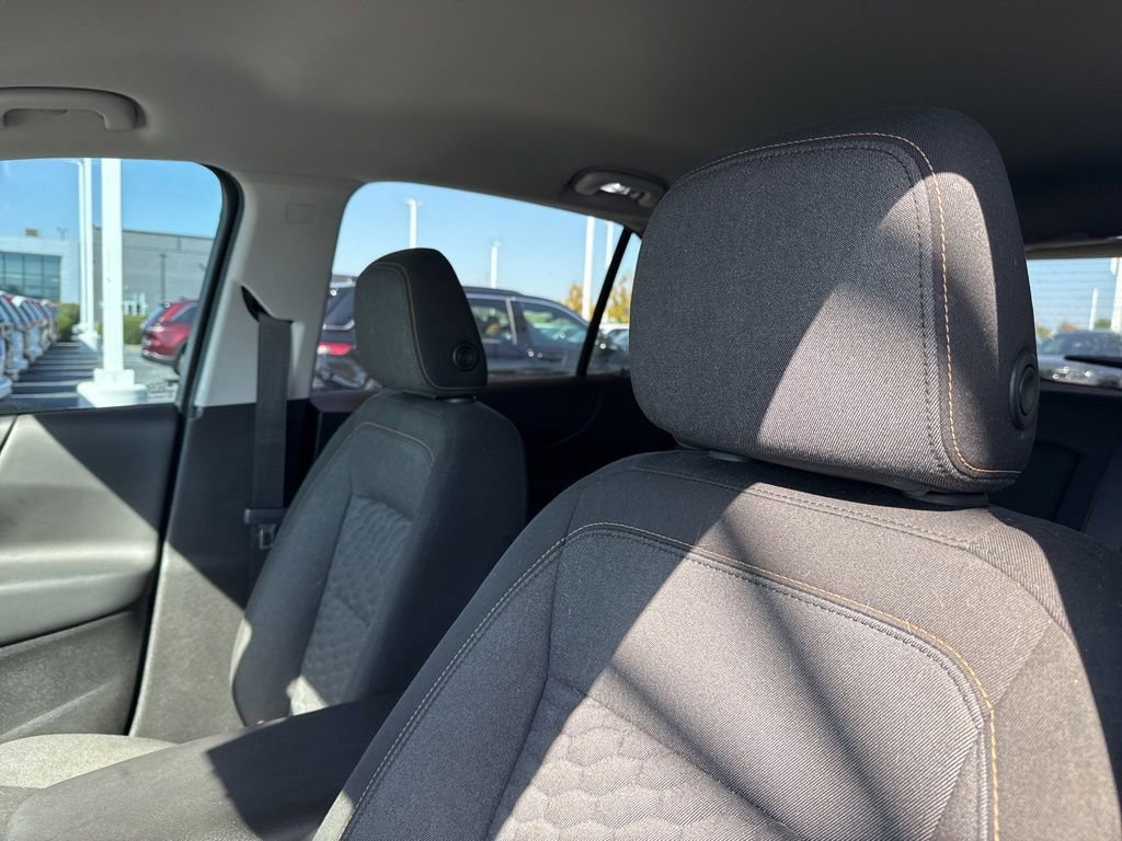 Used 2019 Chevrolet Equinox LT image 11