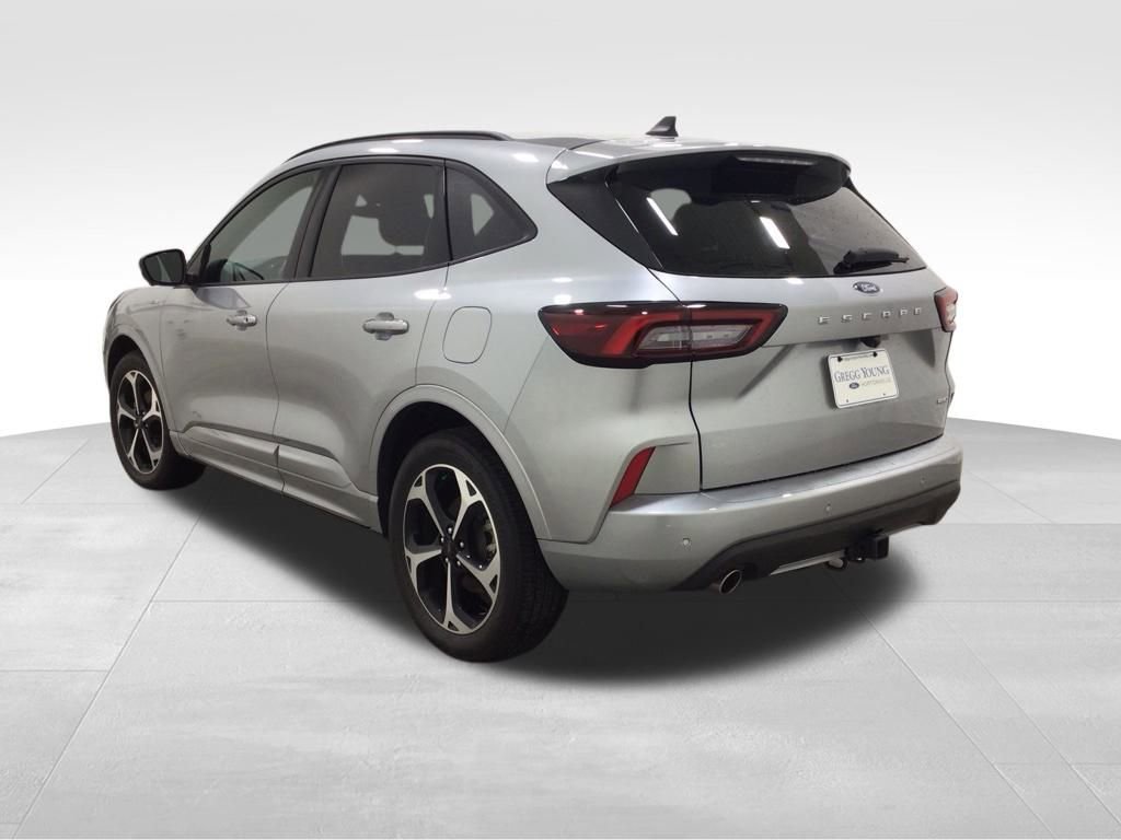 Used 2023 Ford Escape ST-Line Select w/ Tech Pack #2 image 3