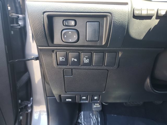 Used 2017 Lexus ES 350 w/ Navigation System Package FWD image 22