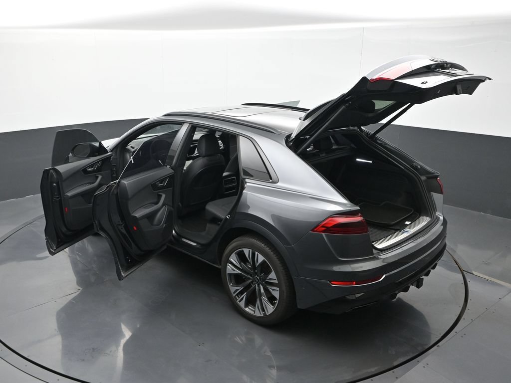 Used 2025 Audi Q8 Premium Plus AWD/4WD image 28