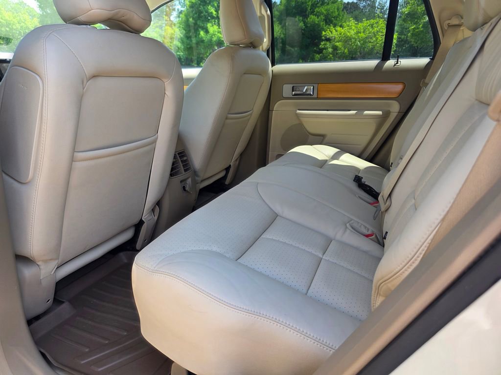 Used 2007 Lincoln MKX AWD image 28