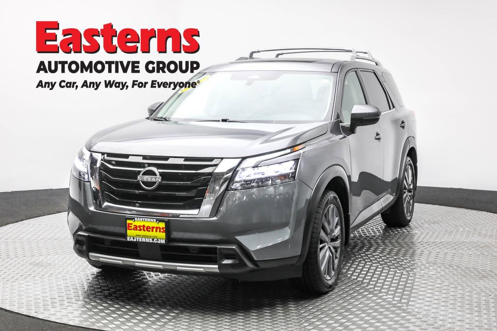 Used 2023 Nissan Pathfinder SL w/ SL Premium Package