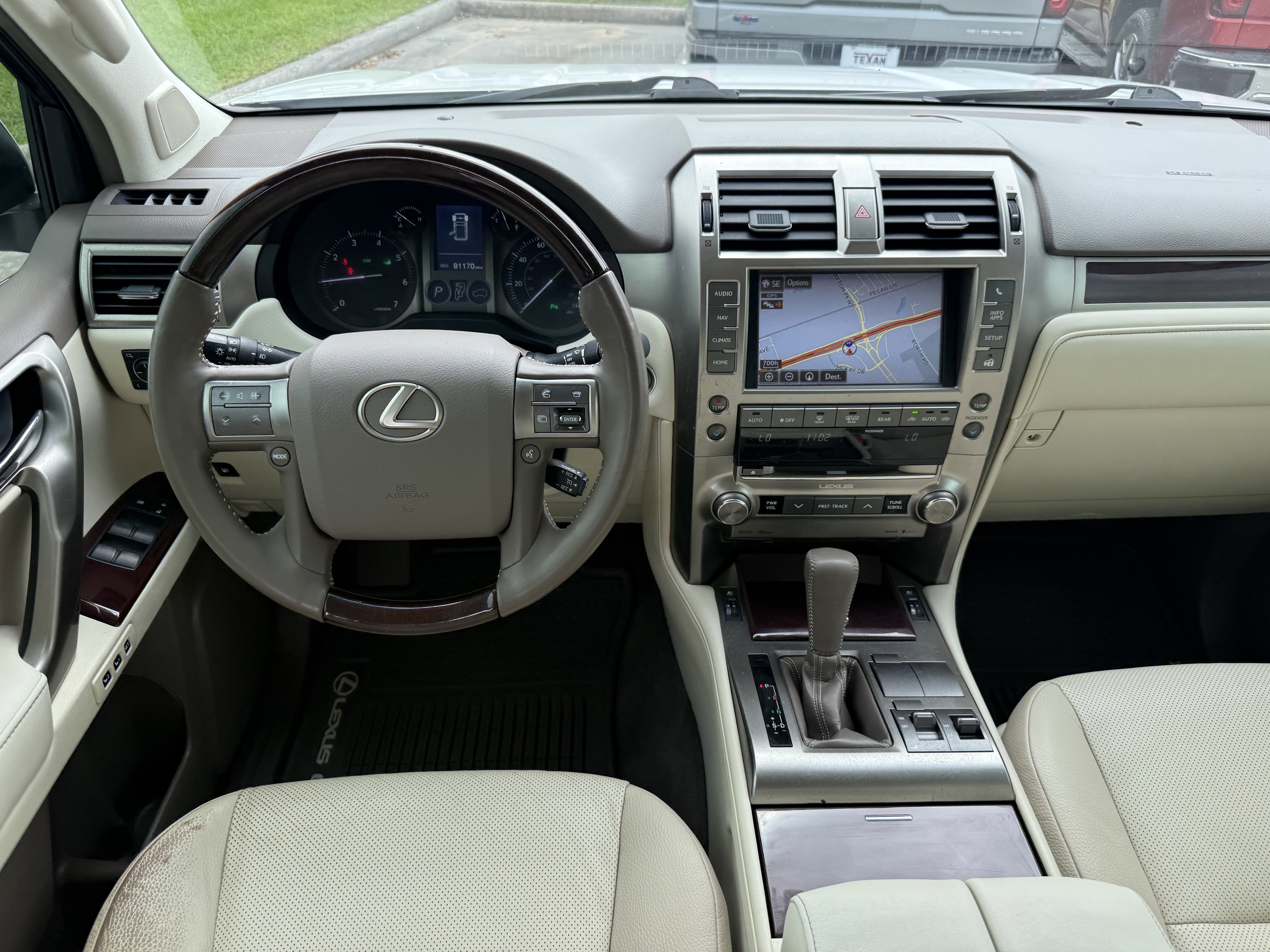 Used 2019 Lexus GX 460 Premium w/ Premium Package AWD/4WD image 14