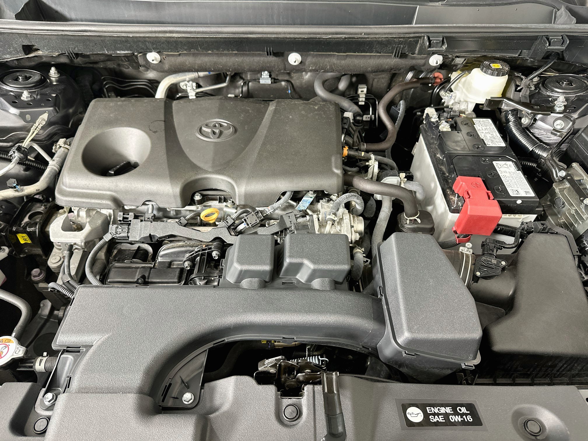 Used 2025 Toyota RAV4 LE FWD image 31