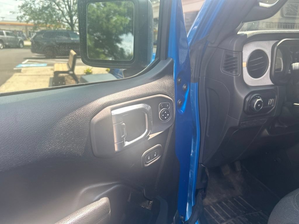 Used 2024 Jeep Wrangler Sport AWD/4WD image 19