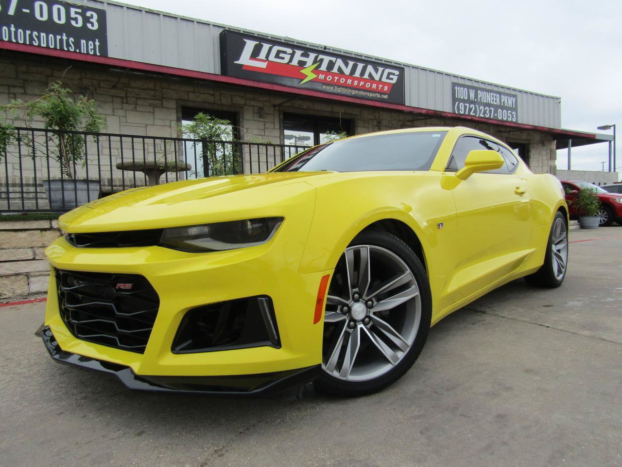 Used 2017 Chevrolet Camaro LT w/ RS Package RWD image 1