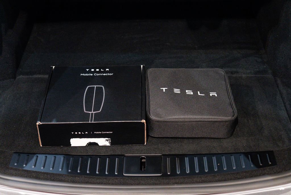 Used 2026 Tesla Model S Plaid AWD/4WD image 17